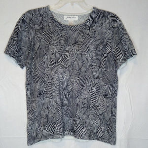 Judith Hart Black/White short sleeved patternedtop
